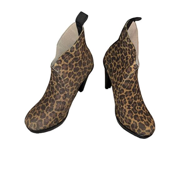 SAN MIGUEL SHOES Leopard STRETCH FABRIC ANKLE BOOTIES SIZE 6/7‎ - Picture 1 of 11